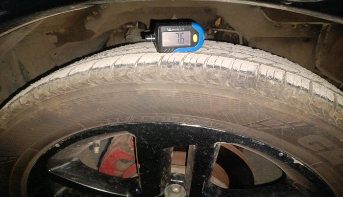 2017 Tata Hexa XTA 4X2 7 STR, Diesel, Automatic, 75,666 km, tyre