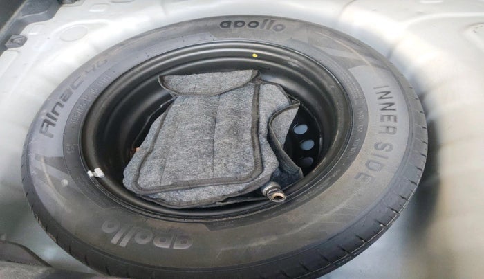 2019 Hyundai VENUE SX 1.0 TURBO, Petrol, Manual, 58,254 km, tyre