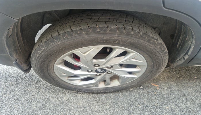 2022 Hyundai Creta SX 1.5 DIESEL, Diesel, Manual, 1,11,695 km, tyre