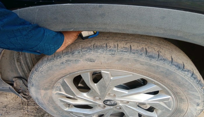 2022 Hyundai Creta SX 1.5 PETROL, Petrol, Manual, 61,022 km, tyre