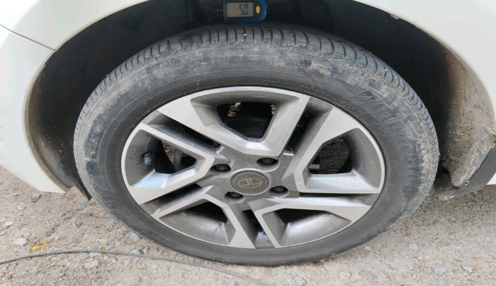 2023 Tata TIGOR XZA PLUS PETROL, Petrol, Automatic, 26,481 km, tyre