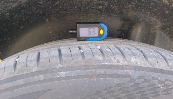 2016 Mercedes Benz GLE 250 D4 MATIC, Diesel, Automatic, 1,02,904 km, tyre