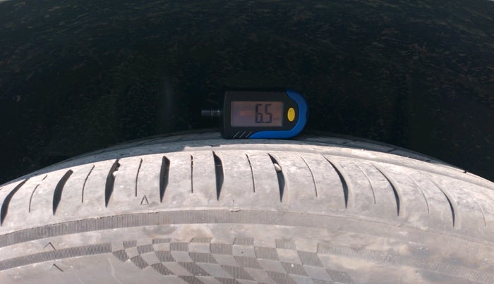 2016 Mercedes Benz GLE 250 D4 MATIC, Diesel, Automatic, 1,02,904 km, tyre