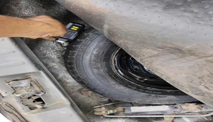 2014 Maruti Alto 800 LXI, Petrol, Manual, 55,440 km, tyre