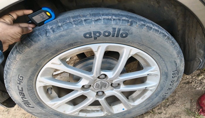 2019 Maruti Swift ZXI AMT, Petrol, Automatic, 84,007 km, tyre