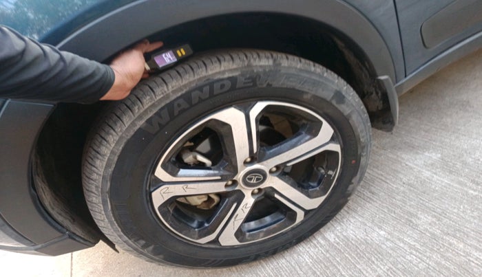 2022 Tata NEXON EV XZ PLUS, Electric, Automatic, 17,707 km, tyre