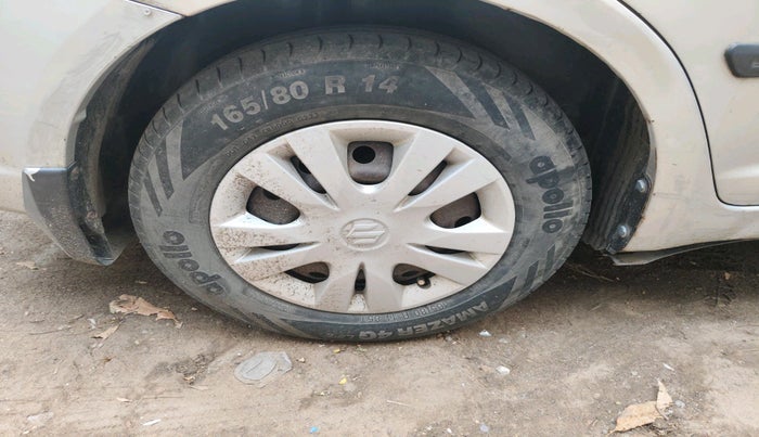 2011 Maruti Swift Dzire VDI, Diesel, Manual, 2,27,553 km, tyre