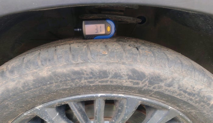 2020 Maruti XL6 ZETA MT, Petrol, Manual, 52,703 km, tyre