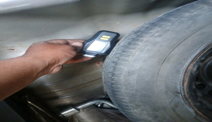 2011 Honda City 1.5L I-VTEC V MT, Petrol, Manual, 99,675 km, tyre