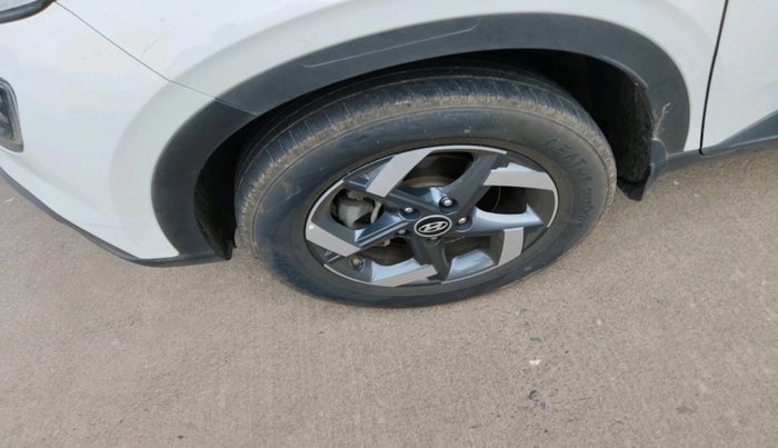 2020 Hyundai VENUE SX 1.0 (O) TURBO IMT, Petrol, Manual, 65,442 km, tyre