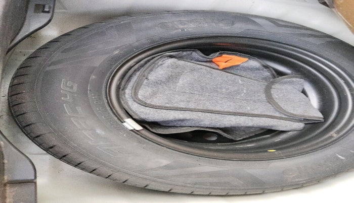 2020 Hyundai VENUE SX 1.0 (O) TURBO IMT, Petrol, Manual, 65,442 km, tyre