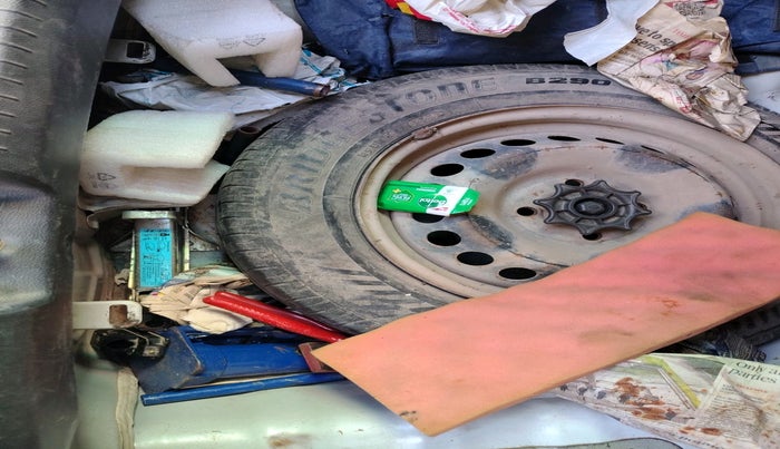 2018 Hyundai Grand i10 MAGNA 1.2 KAPPA VTVT, Petrol, Manual, 1,01,189 km, tyre