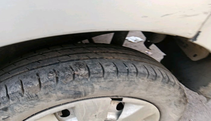 2011 Maruti Wagon R 1.0 LXI CNG, CNG, Manual, 96,726 km, tyre