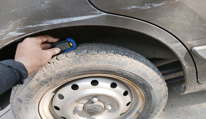 2011 Maruti Wagon R 1.0 LXI, Petrol, Manual, 47,123 km, tyre