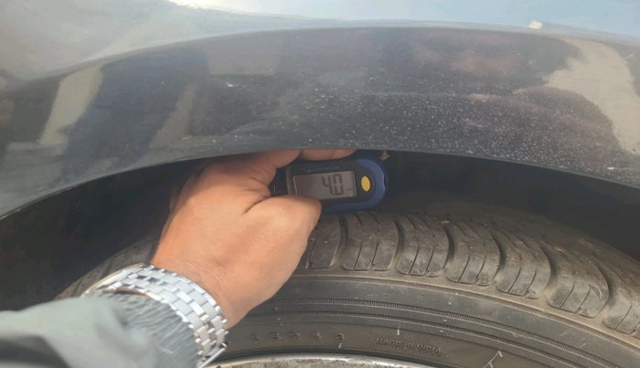 2017 Skoda Rapid AMBITION 1.5 TDI AT, Diesel, Automatic, 1,18,888 km, tyre