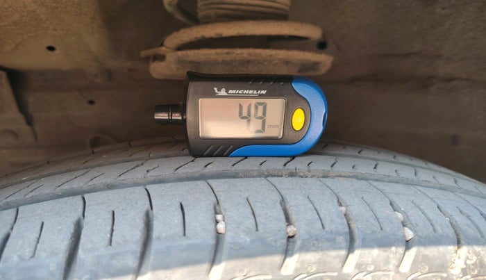 2012 Maruti Swift VXI, Petrol, Manual, 66,806 km, tyre