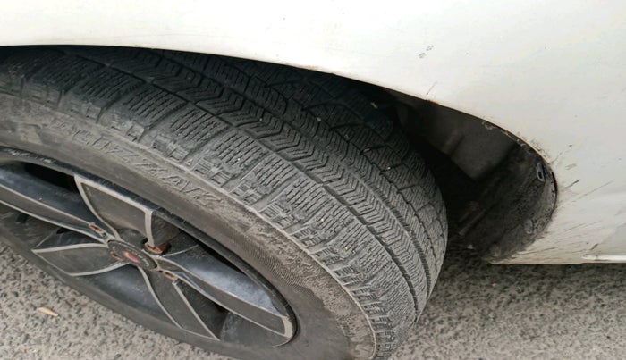 2016 Maruti Wagon R 1.0 LXI CNG, CNG, Manual, 1,59,184 km, tyre