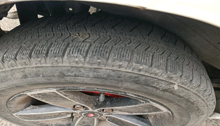 2016 Maruti Wagon R 1.0 LXI CNG, CNG, Manual, 1,59,184 km, tyre