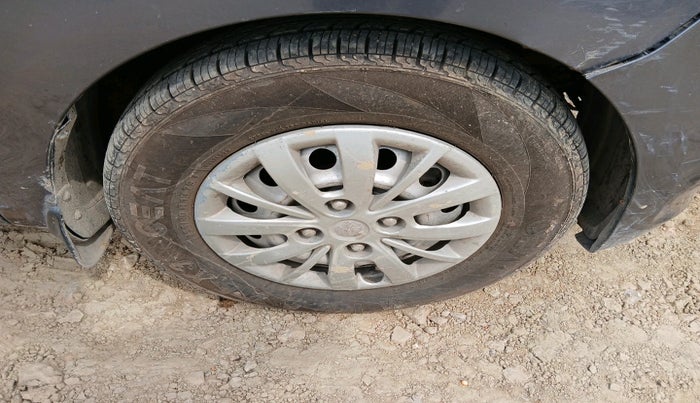 2015 Hyundai i10 MAGNA 1.1, Petrol, Manual, 36,192 km, tyre