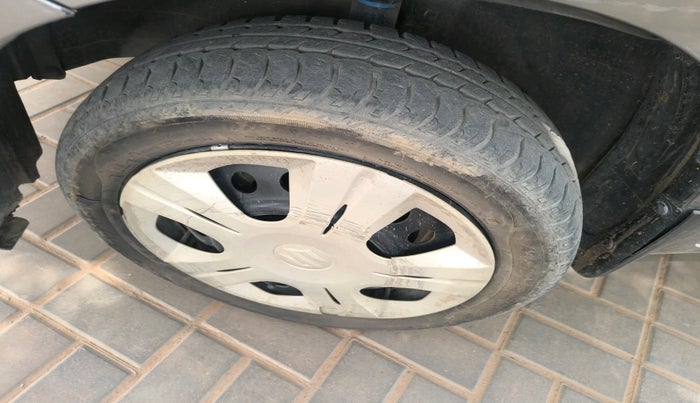 2017 Maruti Wagon R 1.0 VXI, Petrol, Manual, 11,037 km, tyre