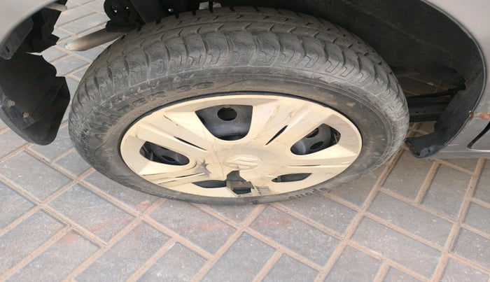 2017 Maruti Wagon R 1.0 VXI, Petrol, Manual, 11,037 km, tyre