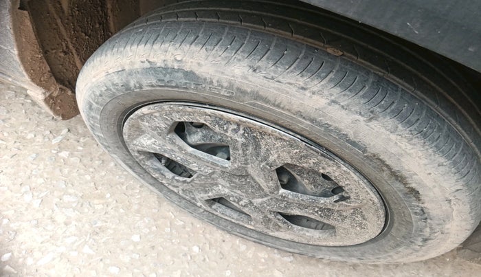 2022 Maruti BREZZA LXI SMART HYBRID, CNG, Manual, 33,868 km, tyre