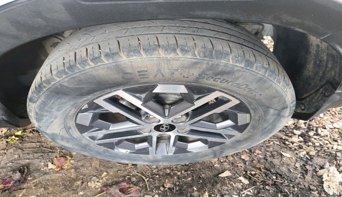 2022 Hyundai VENUE SX (O) 1.0 TURBO DCT, Petrol, Automatic, 46,063 km, tyre