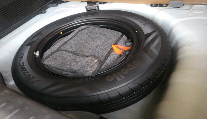 2022 Hyundai VENUE SX (O) 1.0 TURBO DCT, Petrol, Automatic, 46,063 km, tyre