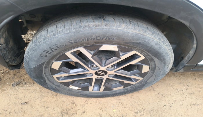 2022 Hyundai VENUE SX (O) 1.0 TURBO DCT, Petrol, Automatic, 46,063 km, tyre