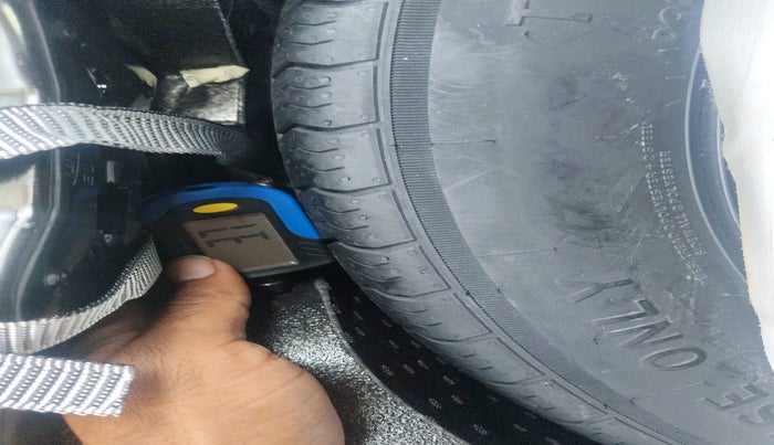 2023 Skoda Kodiaq L&K, Petrol, Automatic, 12,389 km, tyre