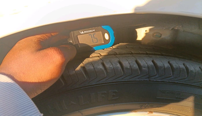 2012 Hyundai Eon D-LITE+, Petrol, Manual, 38,165 km, tyre