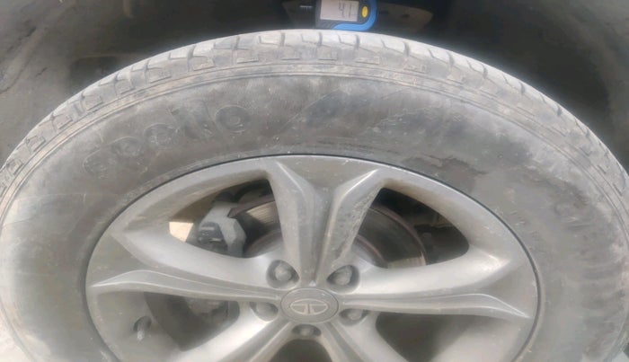 2021 Tata Harrier XT 2.0L KRYOTEC, Diesel, Manual, 1,17,533 km, tyre