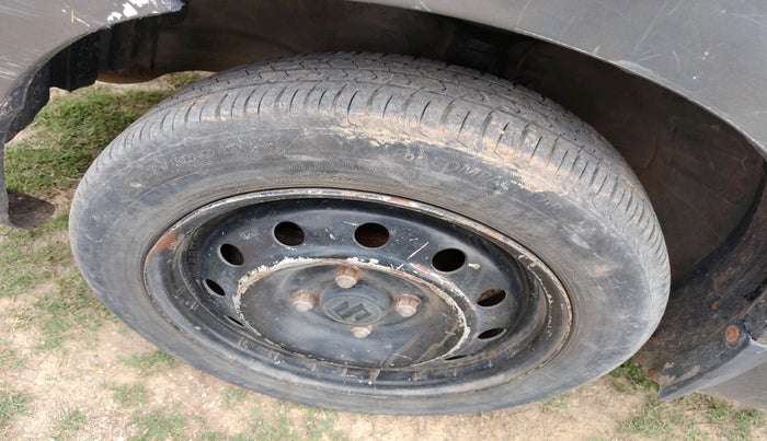 2012 Maruti Wagon R 1.0 LXI CNG, CNG, Manual, 1,06,783 km, tyre