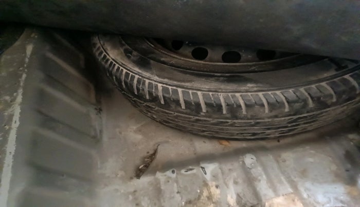 2013 Nissan Sunny XL CVT, Petrol, Automatic, 1,13,660 km, tyre