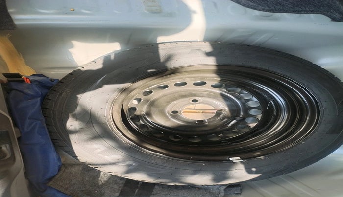 2022 Honda Amaze 1.2L I-VTEC VX, Petrol, Manual, 17,444 km, tyre