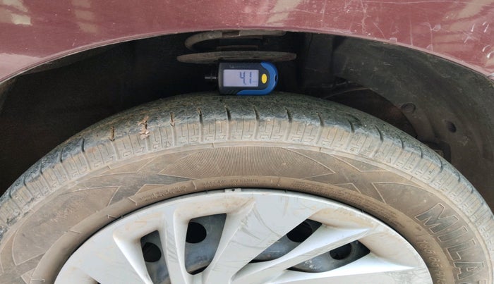 2023 Maruti Ertiga VXi (O), Petrol, Manual, 55,386 km, tyre