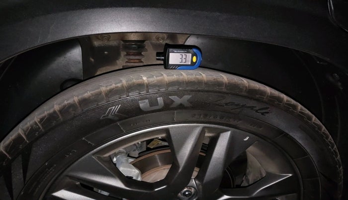 2022 KIA SELTOS HTX 1.5 DIESEL, Diesel, Manual, 1,09,979 km, tyre