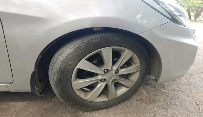 2012 Hyundai Verna FLUIDIC 1.6 VTVT SX, Petrol, Manual, 1,72,570 km, tyre