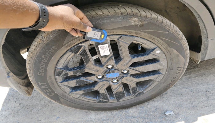 2024 Hyundai EXTER SX (O) Connect 1.2 AMT Knight Edition, Petrol, Automatic, 2,659 km, tyre