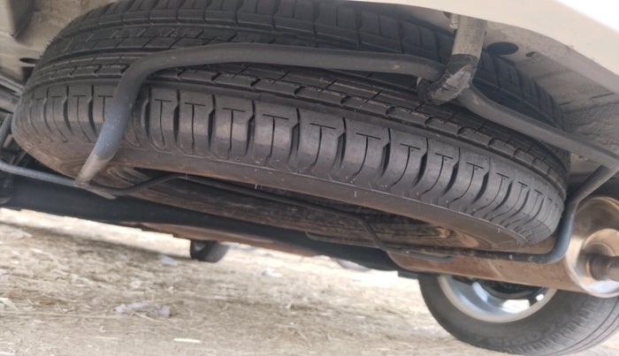 2023 Toyota RUMION V AT , Petrol, Automatic, 37,637 km, tyre