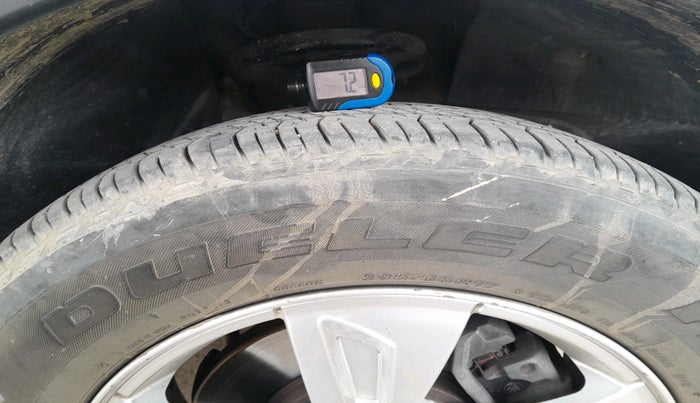 2012 Mahindra XUV500 W8, Diesel, Manual, 1,37,687 km, tyre