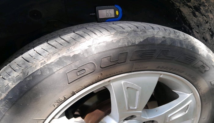 2012 Mahindra XUV500 W8, Diesel, Manual, 1,37,687 km, tyre