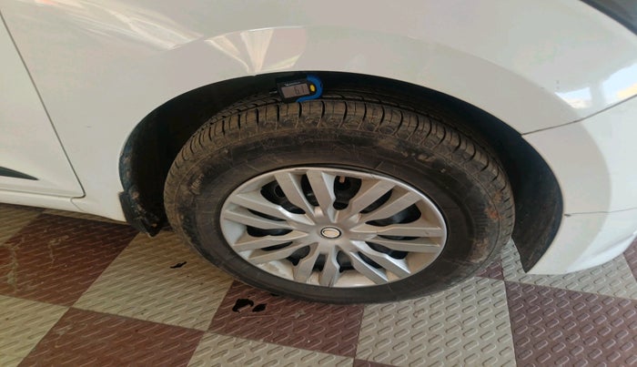 2016 Hyundai Elite i20 SPORTZ 1.4 CRDI, Diesel, Manual, 97,113 km, tyre