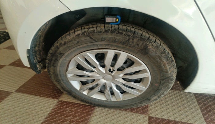 2016 Hyundai Elite i20 SPORTZ 1.4 CRDI, Diesel, Manual, 97,113 km, tyre