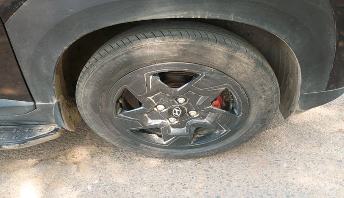 2025 Hyundai EXTER SX 1.2 MT Knight Edition, Petrol, Manual, 7,935 km, tyre