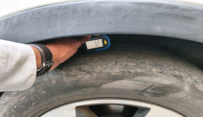 2018 Tata NEXON XZ PLUS DIESEL DUAL TONE, Diesel, Manual, 69,849 km, tyre