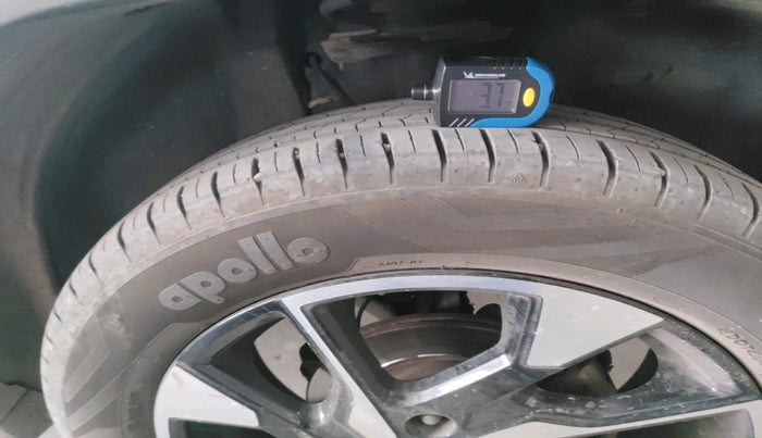 2021 Tata PUNCH CREATIVE  AMT, Petrol, Automatic, 1,08,544 km, tyre