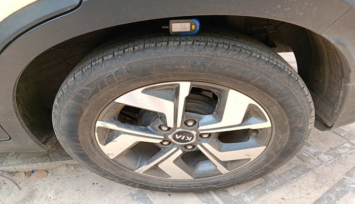 2020 KIA SONET HTX PLUS 1.0 IMT, Petrol, Manual, 37,254 km, tyre