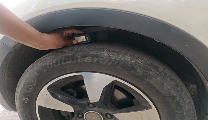 2017 Tata NEXON XZ PLUS PETROL, Petrol, Manual, 1,22,203 km, tyre