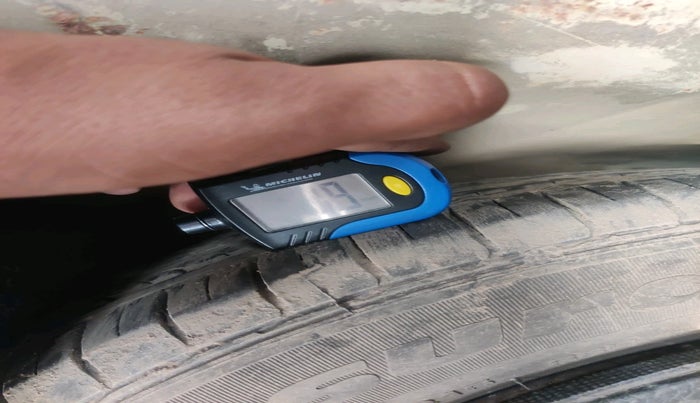 2017 Maruti Ciaz ALPHA DIESEL 1.3, Diesel, Manual, 93,231 km, tyre